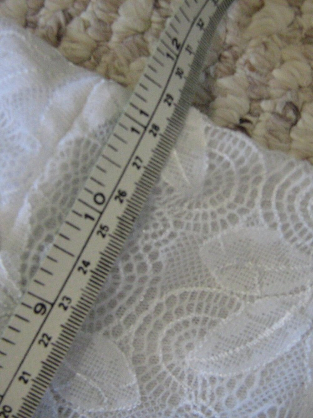 costabella lace halter top - Picture 4 of 4
